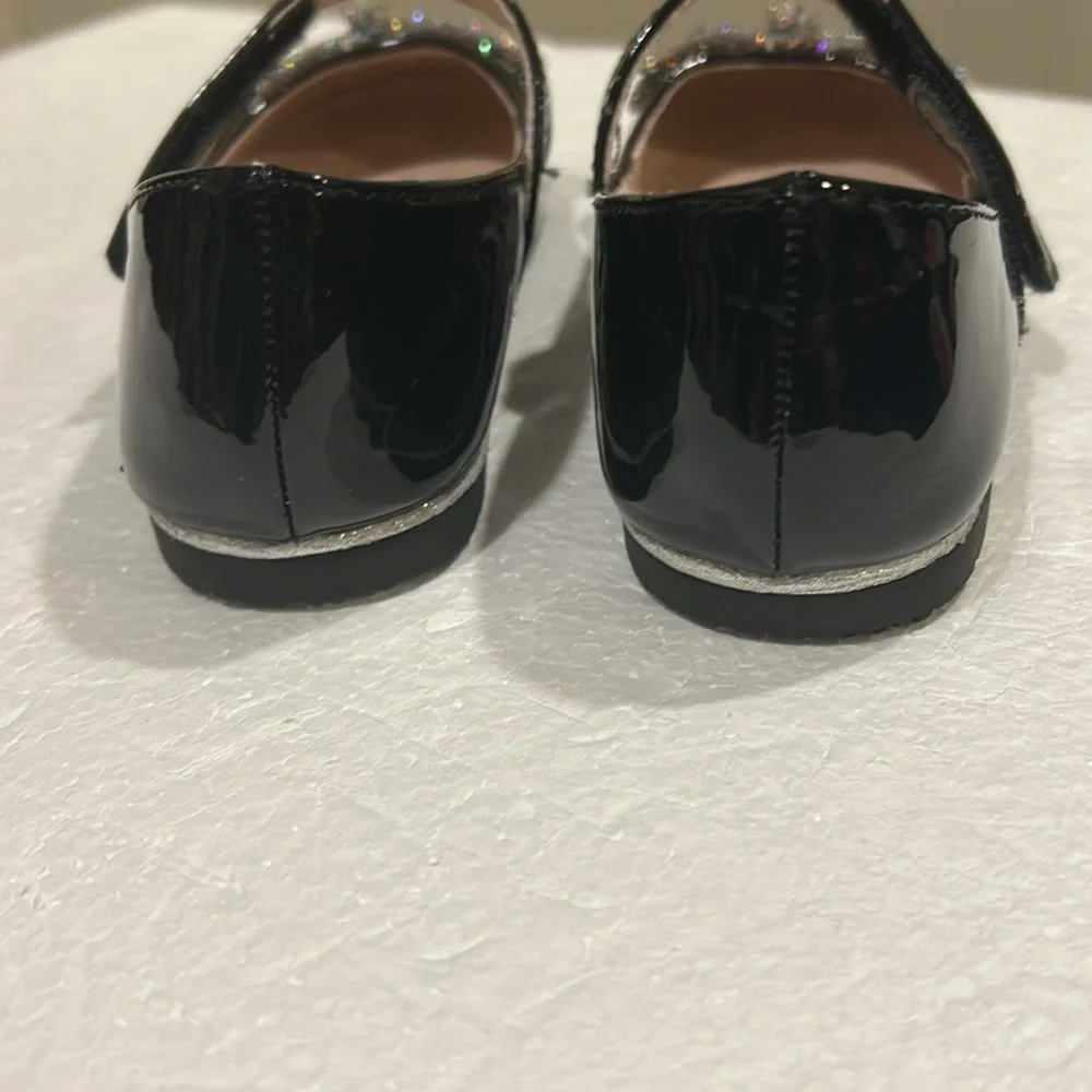 Kelly & Katie sparkling bow appliqué Patent Leather MaryJane strap shoes size 9M